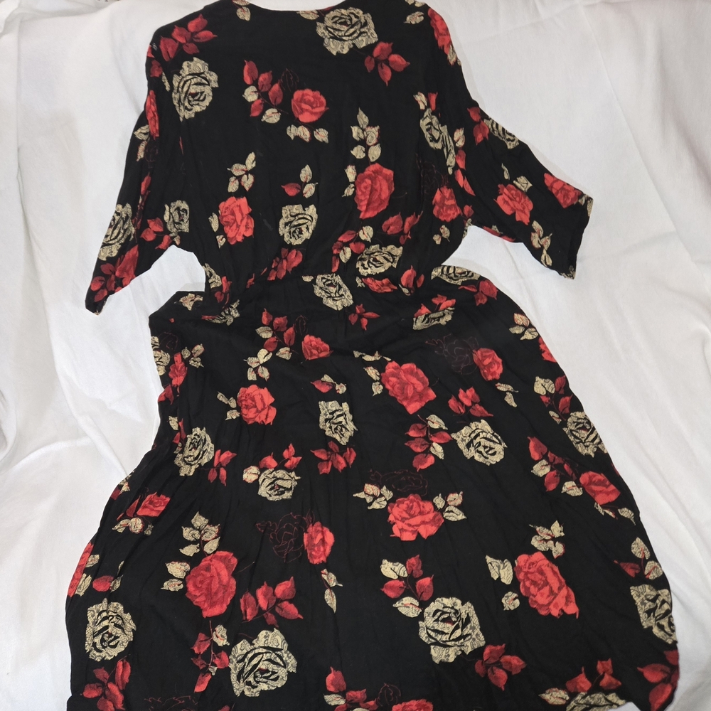 Floral Black and Red Casual Dress